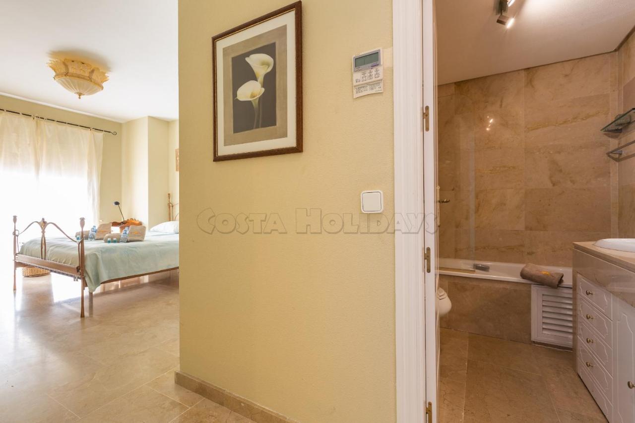 Marina Duquesa 953 Apartment Манилва Екстериор снимка